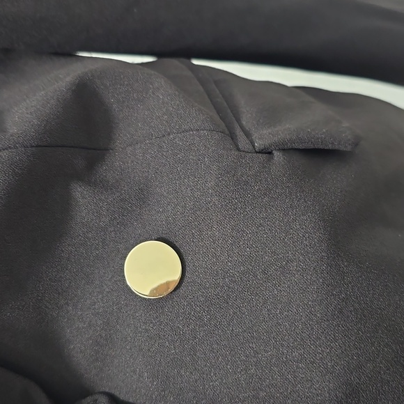 Chic Black Blazer - Classic Tailored Fit - Picture 5 of 6